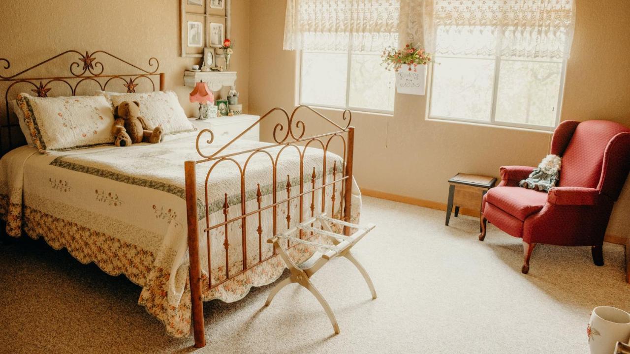 Casa Del Rio Bed And Breakfast Бастроп Экстерьер фото